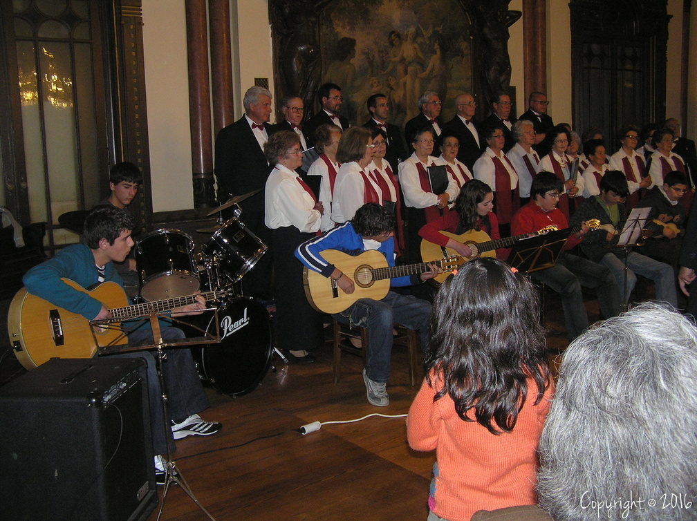 Actuação na casa do Alentejo em Lisboa com a escola de Música (1)